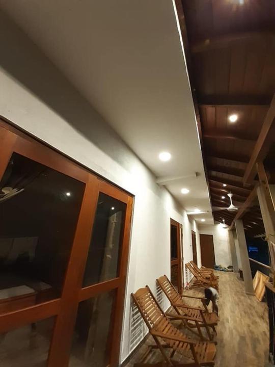 Old Bridge Riverside Hotel Kitulgala Exterior foto